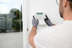 controllo e assistenza per allarmi